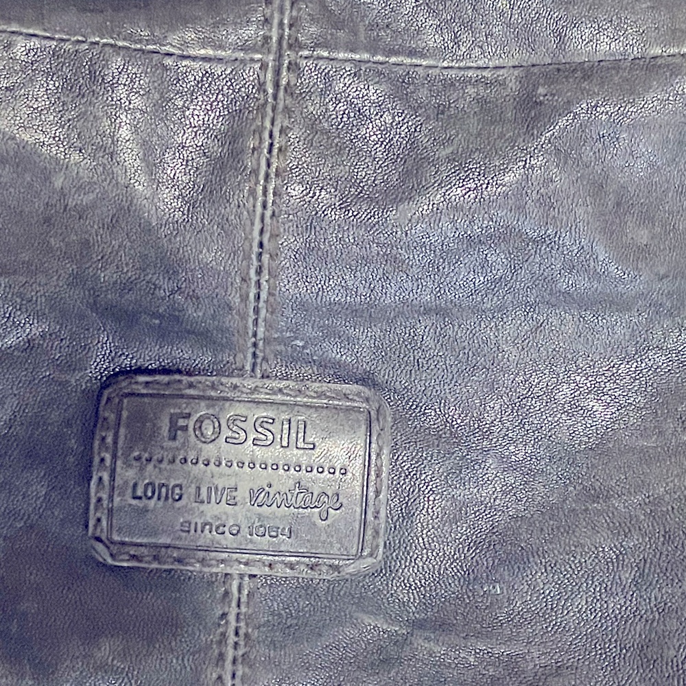 Fossil - Picture 2 of 7
